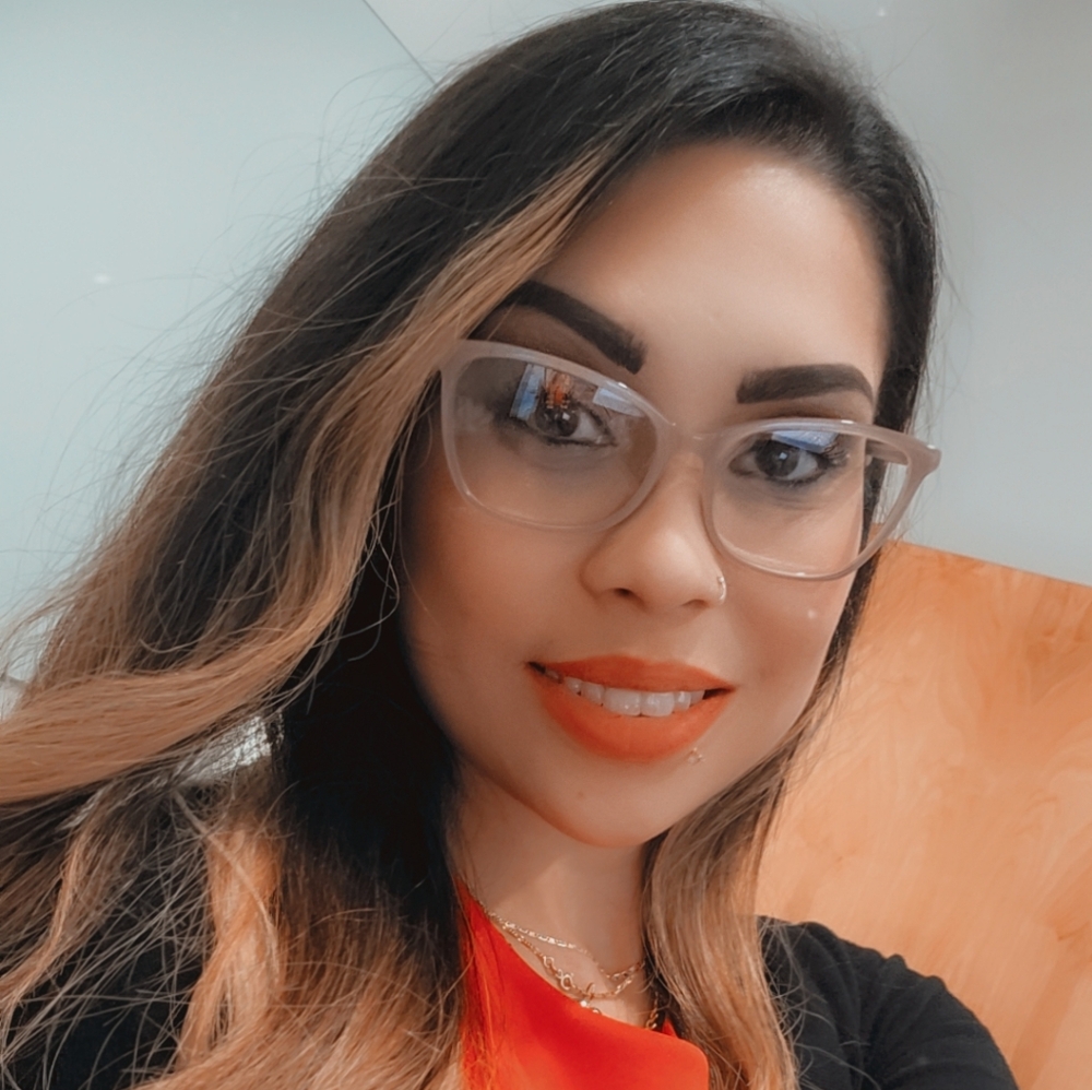 Meet your Posher, Nicole